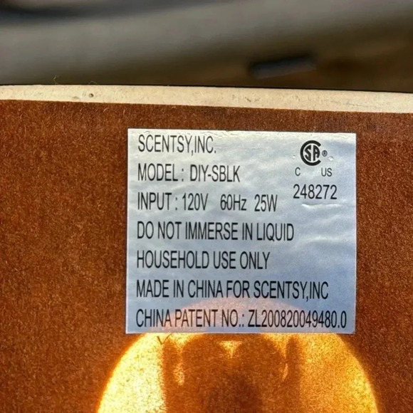 2 PC! Scentsy Home Authentic Full Size Wax Melt Warmer Plug In & NWT Scent Bar - Picture 9 of 15